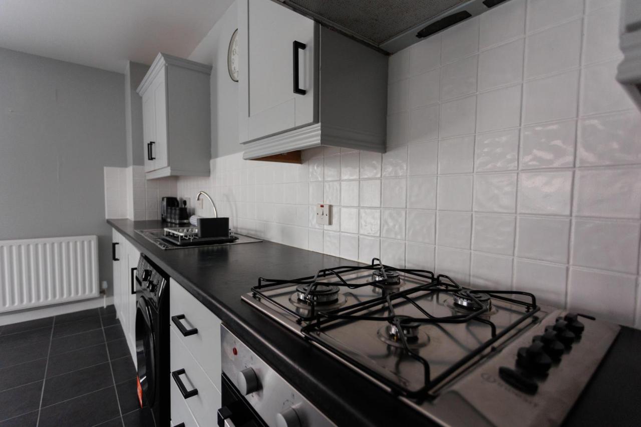 2 Bedroom Ground Floor Apartment ベルファスト エクステリア 写真