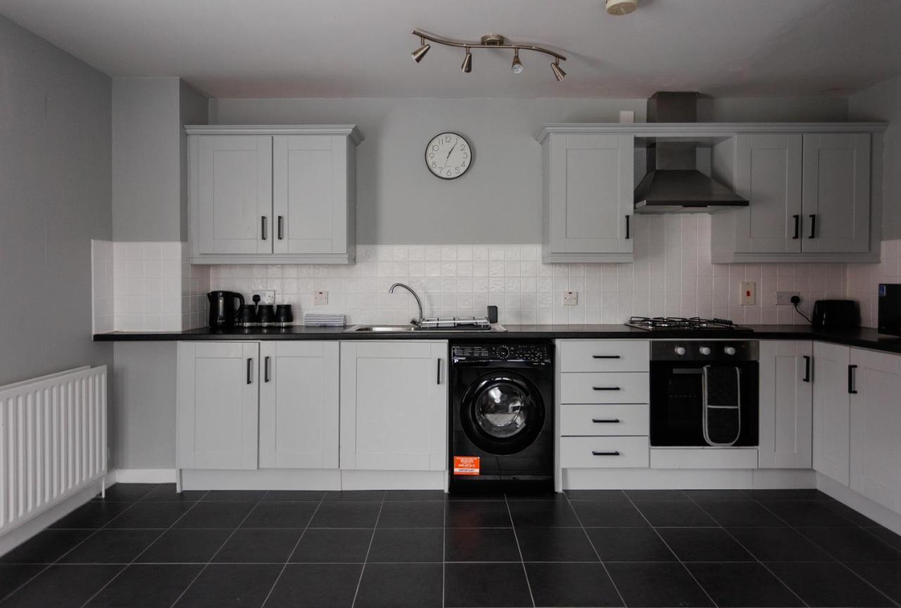 2 Bedroom Ground Floor Apartment ベルファスト エクステリア 写真
