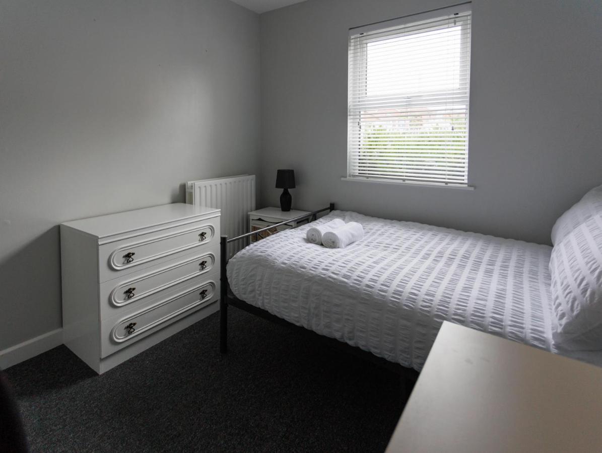 2 Bedroom Ground Floor Apartment ベルファスト エクステリア 写真