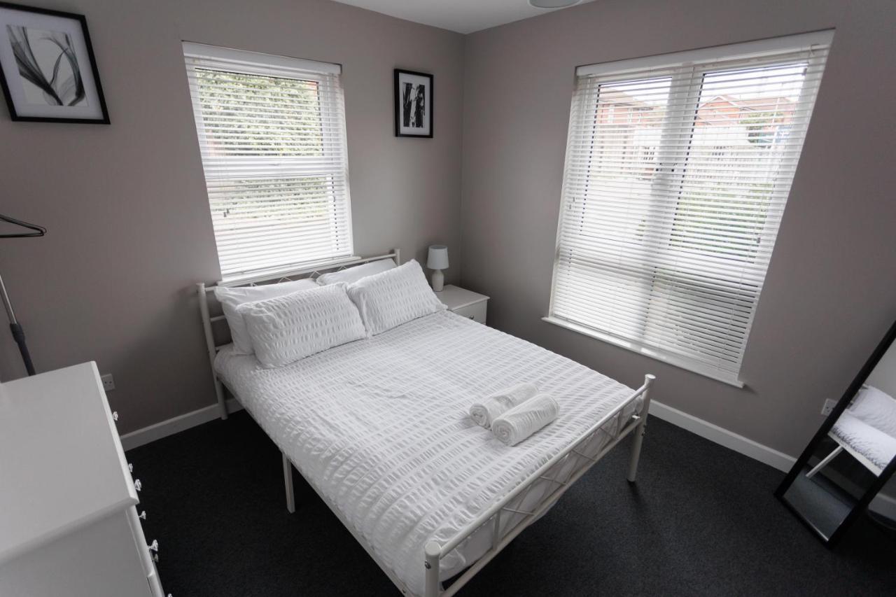 2 Bedroom Ground Floor Apartment ベルファスト エクステリア 写真
