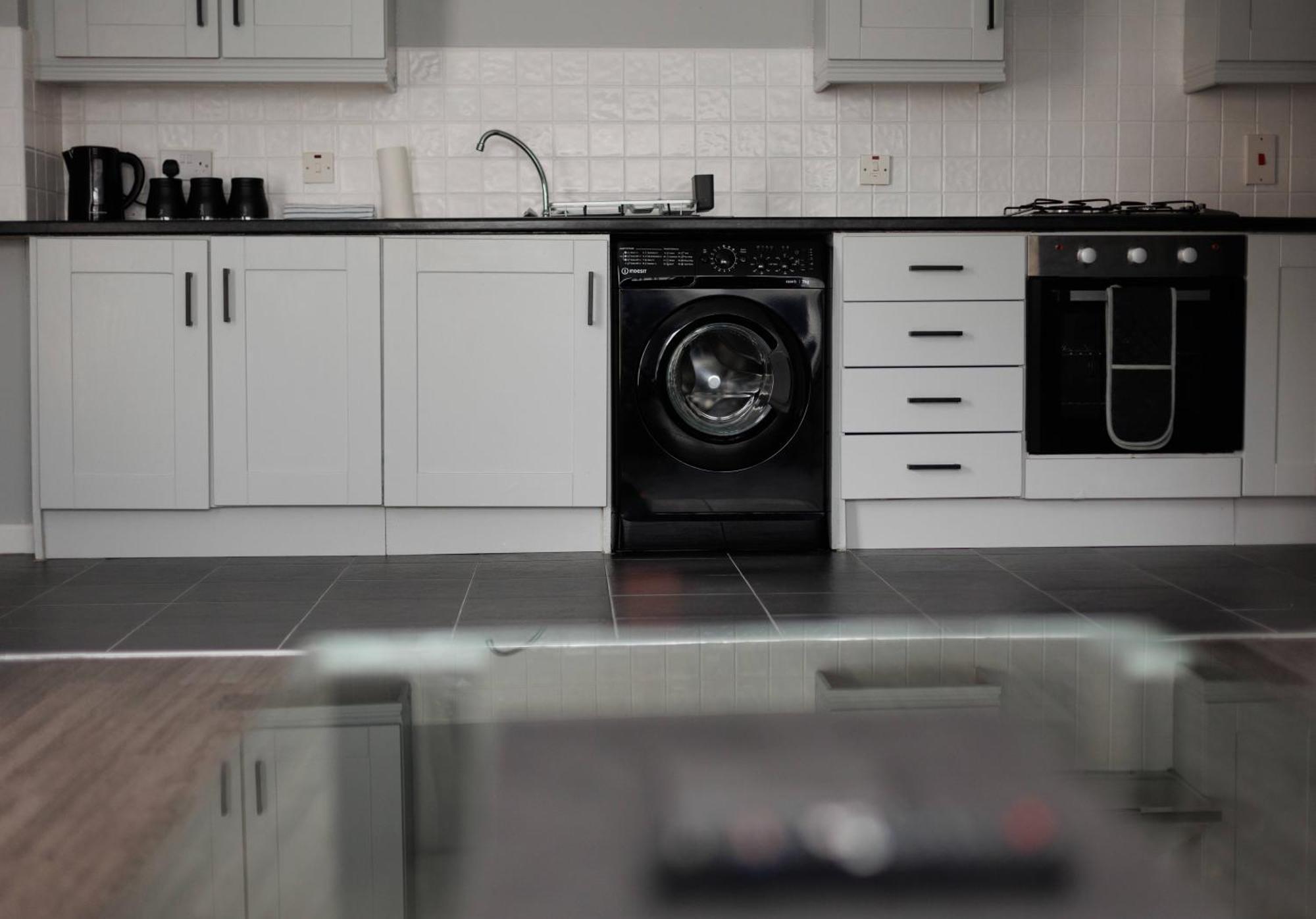 2 Bedroom Ground Floor Apartment ベルファスト エクステリア 写真